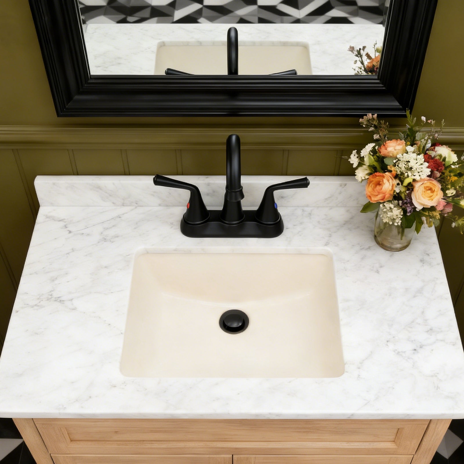 4 Inch 2-handle Bathroom Sink Faucet with Drain Assembly, Matte Black